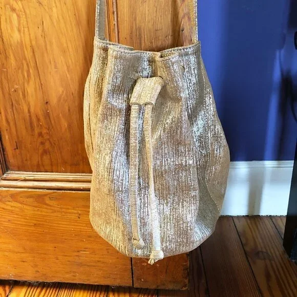 Marie Turnor Neutral Metallic Textured Drawstring Bucket Bag - Picture 4 of 7